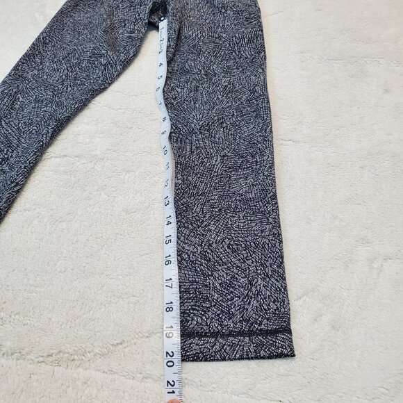 Lululemon Wunder Under White Black Active Gym Yoga 20" Inseam Cropped Legging 2 - Picture 6 of 7